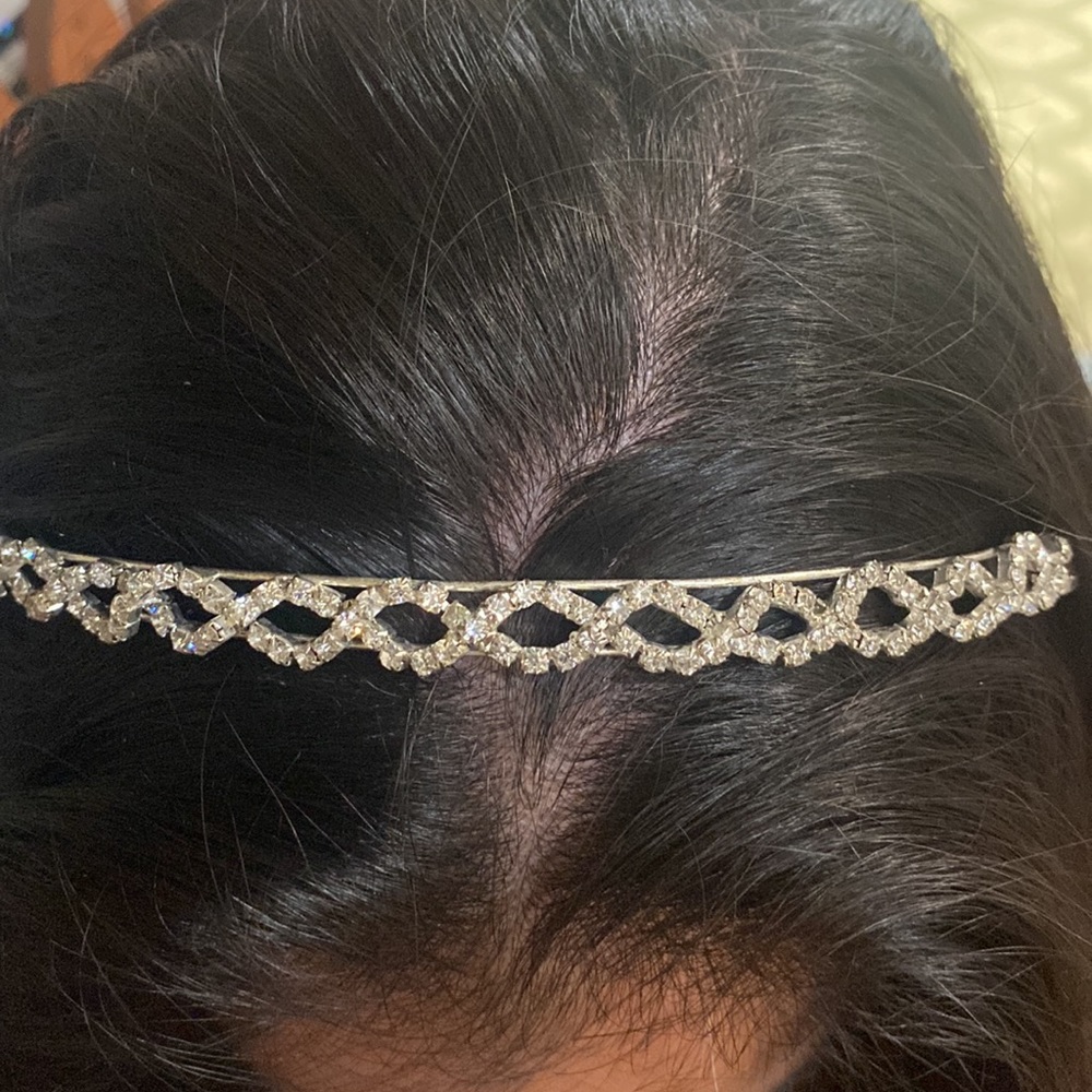 Rhinestone like headband